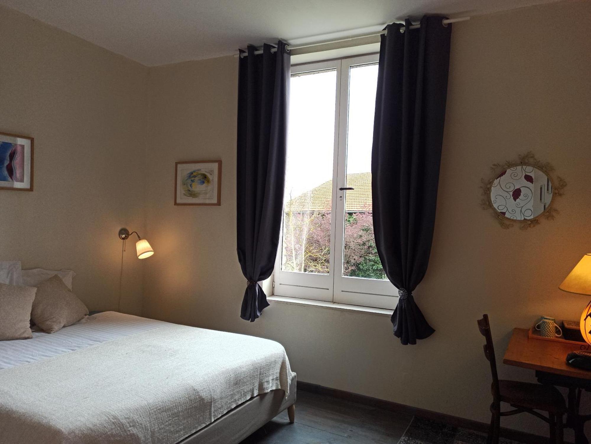 Le Dinanga Bed and Breakfast Léran Exteriör bild