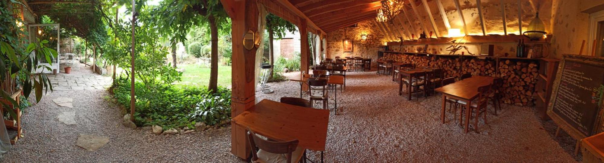 Le Dinanga Bed and Breakfast Léran Exteriör bild